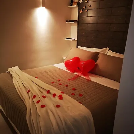 Mazzini Con Piscina Hébergement de vacances